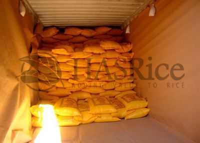 Pakistan white rice shipment loading 3
